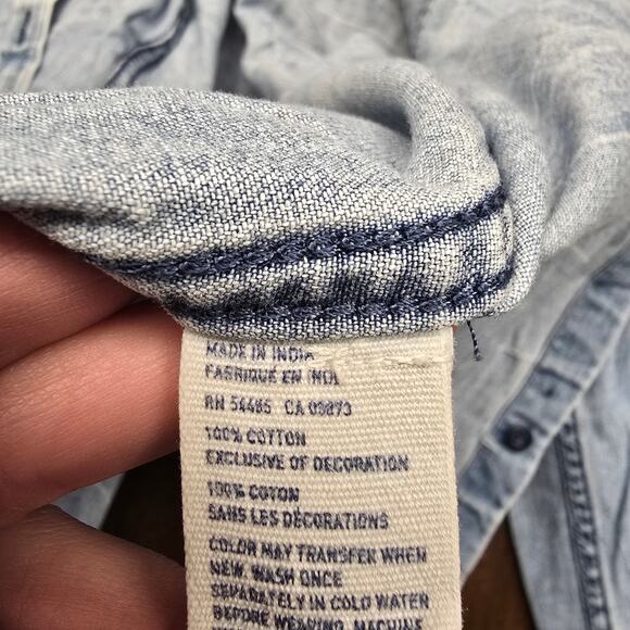 Women's American Eagle Button Down Denim Long Sleeve Top | Size Medium - Picture 11 of 11